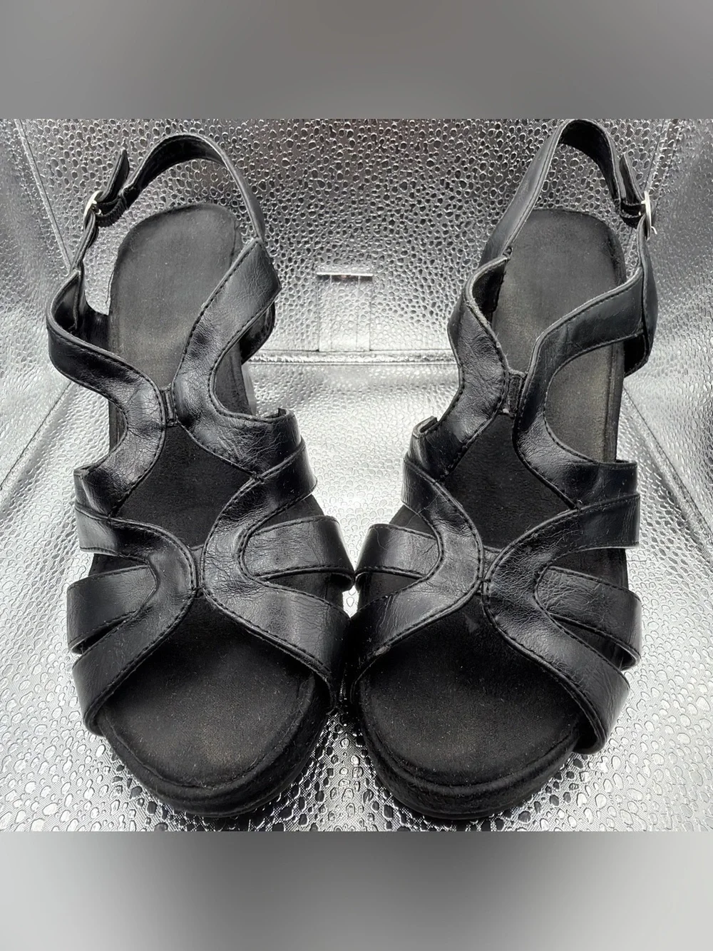 Aerology elegant black